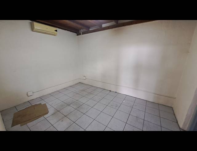 481M² WORKSHOP TO LET IN KULEKA